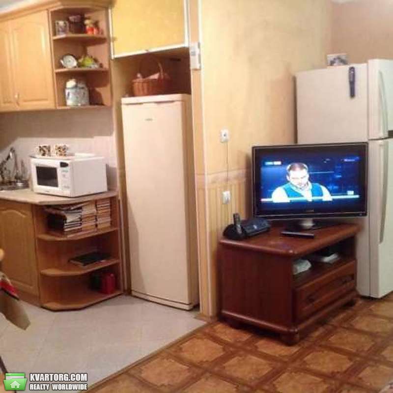 Sell 2-room apartment. Киев,  Первомайского — photo 2