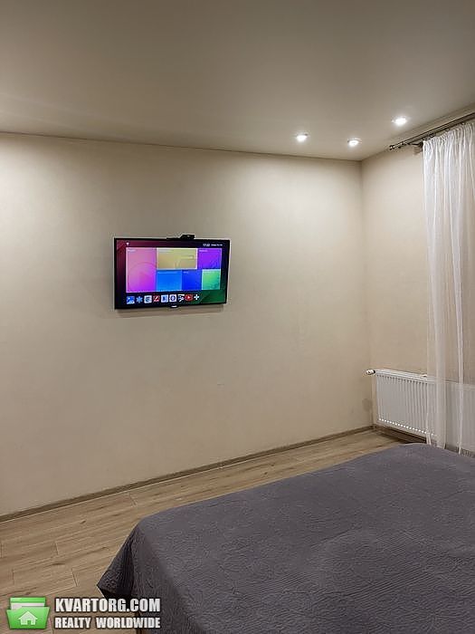 Rent out 1-room apartment. Киев,  Лобачевского пер — photo 8