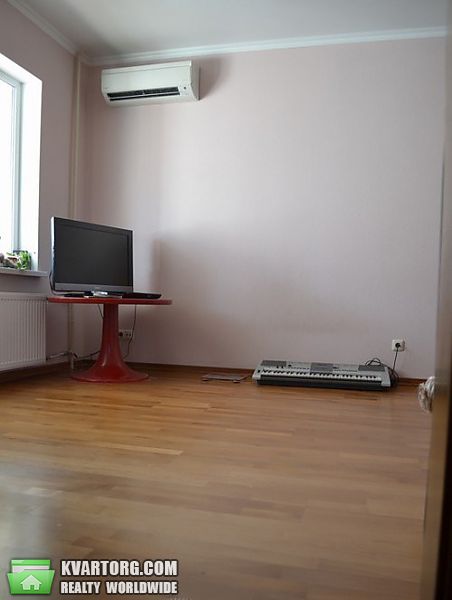 Sell 3-room apartment. Киев,  Ревуцкого — photo 1