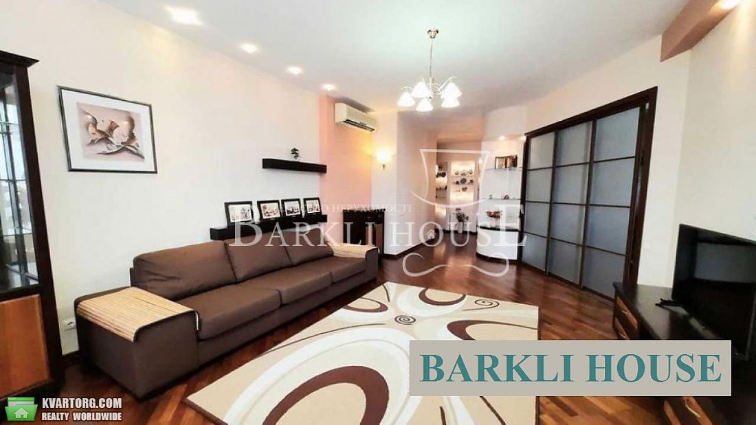 Rent out 2-room apartment. Киев,  Барбюса — photo 1