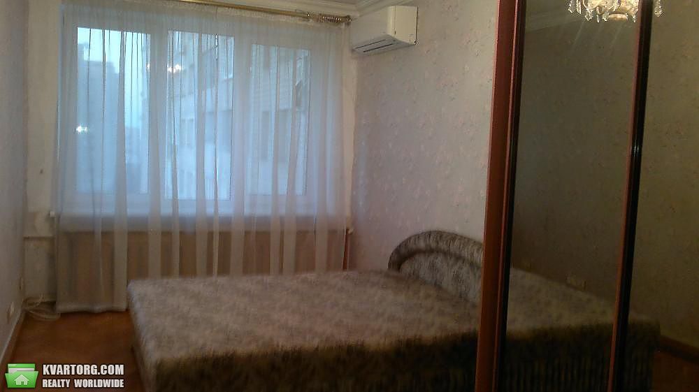 Rent out 4-room apartment. Киев,  Суворова — photo 3
