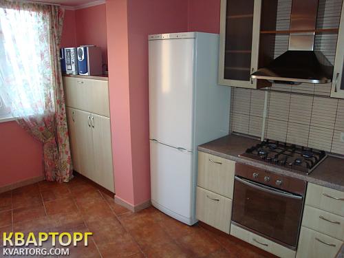 Rent out 2-room apartment. Киев,  Жмаченко — photo 2
