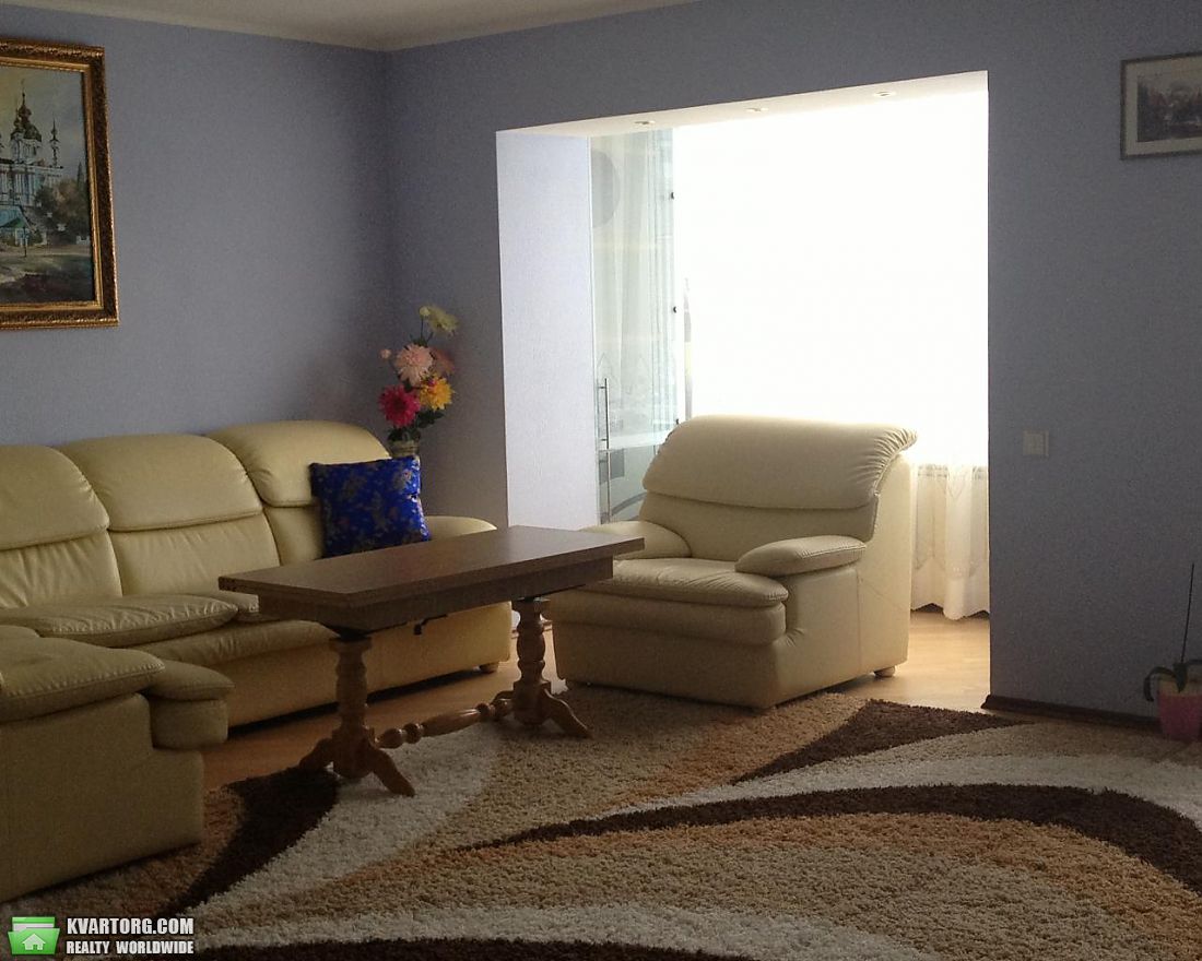 Rent out 2-room apartment. Киев,  Никольско-Ботаническая — photo 3