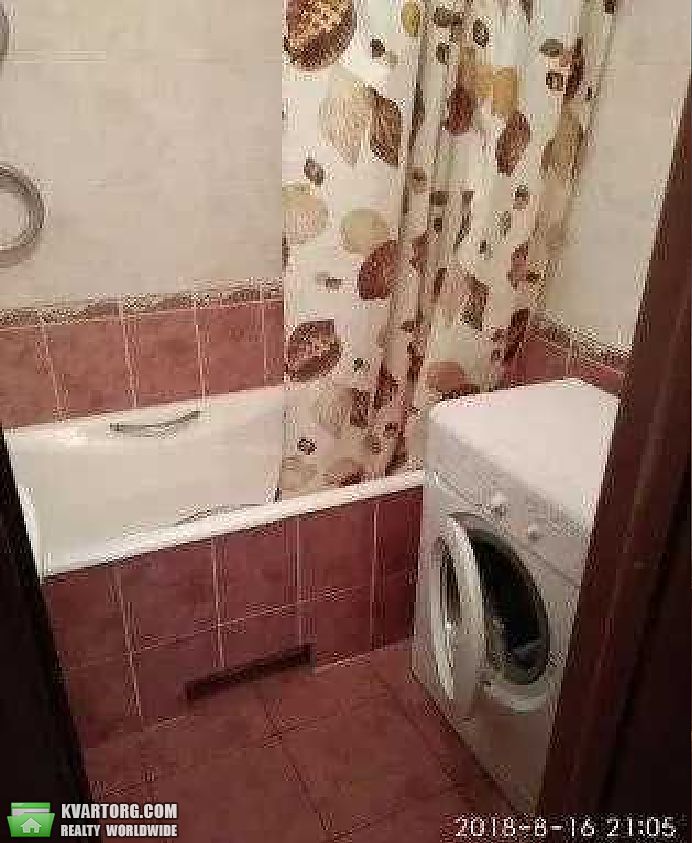 Rent out 2-room apartment. Киев,  Героев Днепра — photo 8
