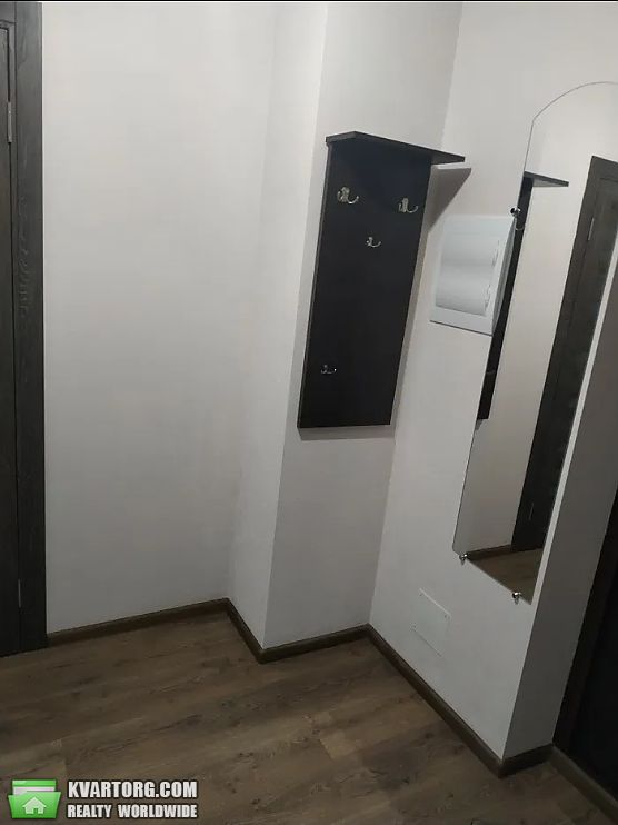 Rent out 1-room apartment. Киев, Семьи Кульженков ул. — photo 5
