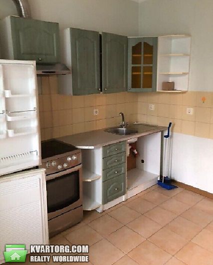 Sell 2-room apartment. Киев,  Салютная — photo 1