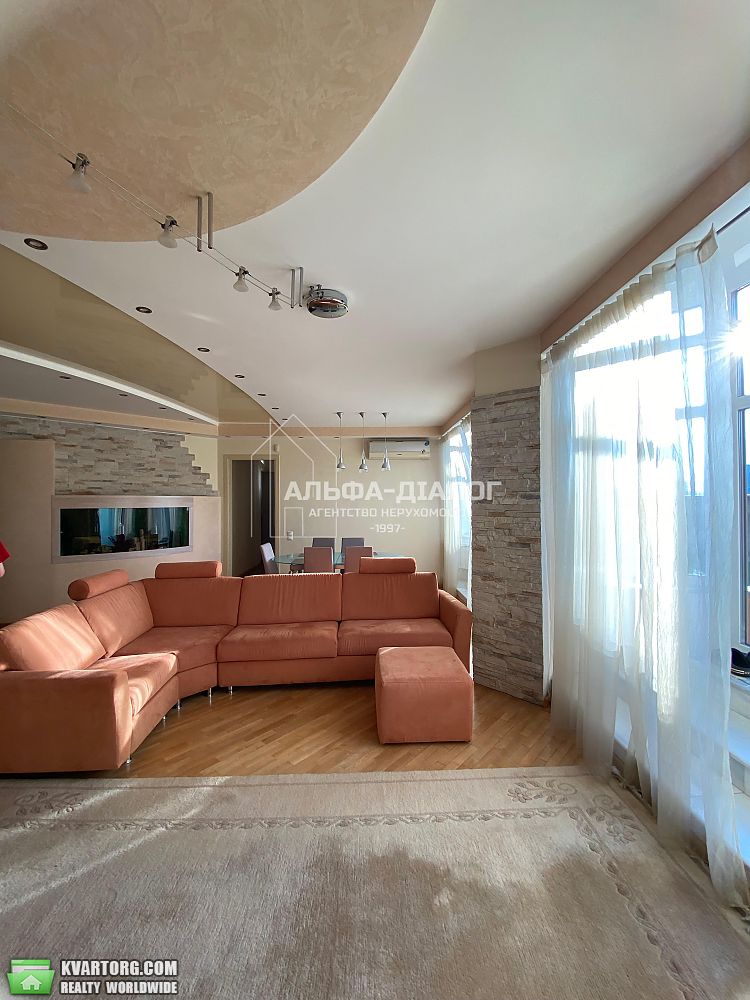 Sell 5-room apartment. Киев,  Владимирская — photo 1