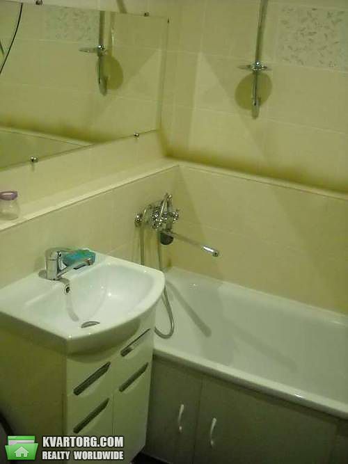 Rent out 1-room apartment. Киев,  Хорольская — photo 3