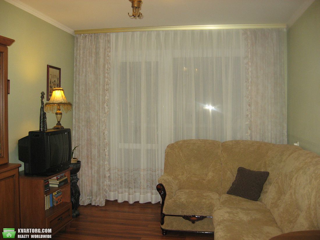 Sell 3-room apartment. Киев,  Ватутина пр — photo 8