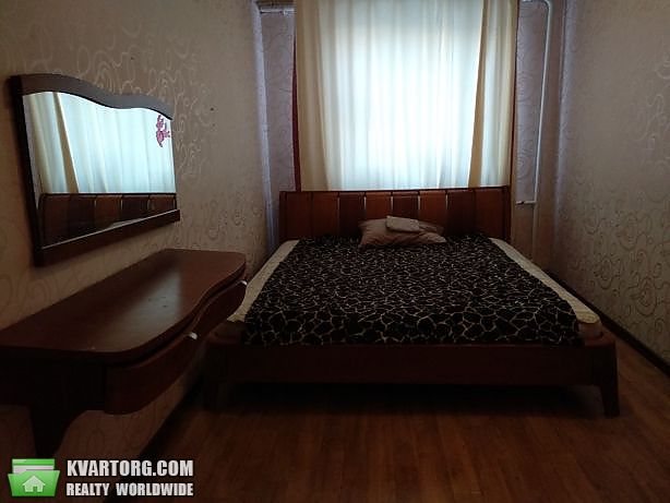 Rent out 2-room apartment. Киев,  Ялтинская — photo 9