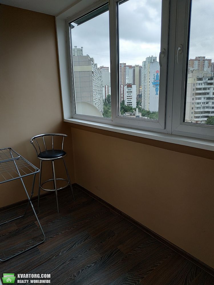 Rent out 1-room apartment. Киев,  Гмыри — photo 3