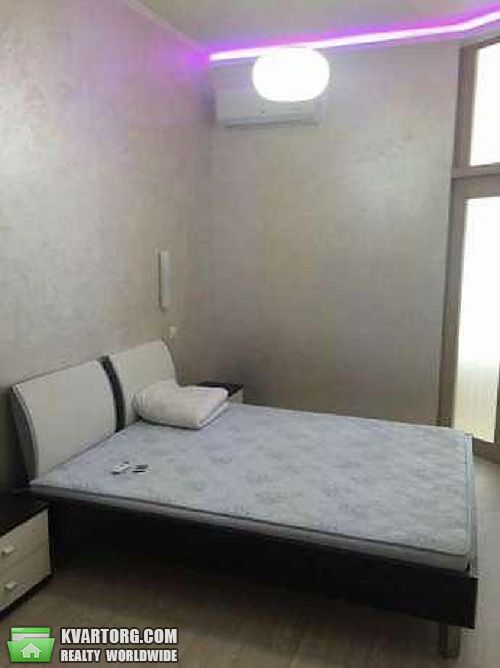 Sell 1-room apartment. Киев,  Жилянская — photo 3
