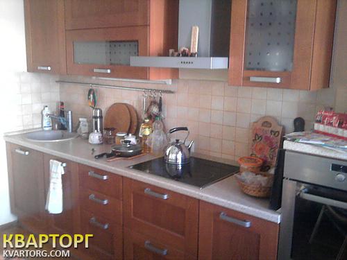 Rent out 2-room apartment. Киев,  Ярмолы — photo 1