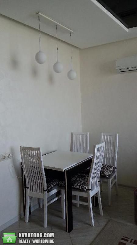Rent out 2-room apartment. Киев, сикорского — photo 5