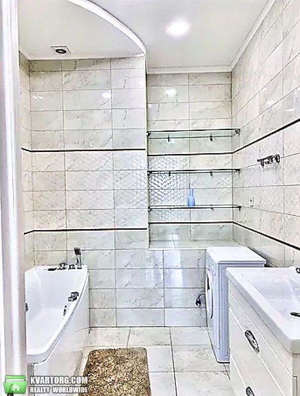 Rent out 1-room apartment. Киев, Жилянская — photo 6