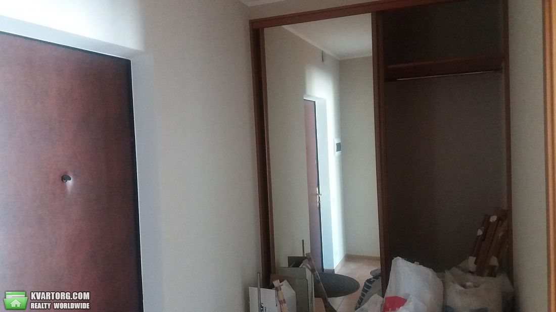 Sell 1-room apartment. Киев,  Эрнста — photo 2