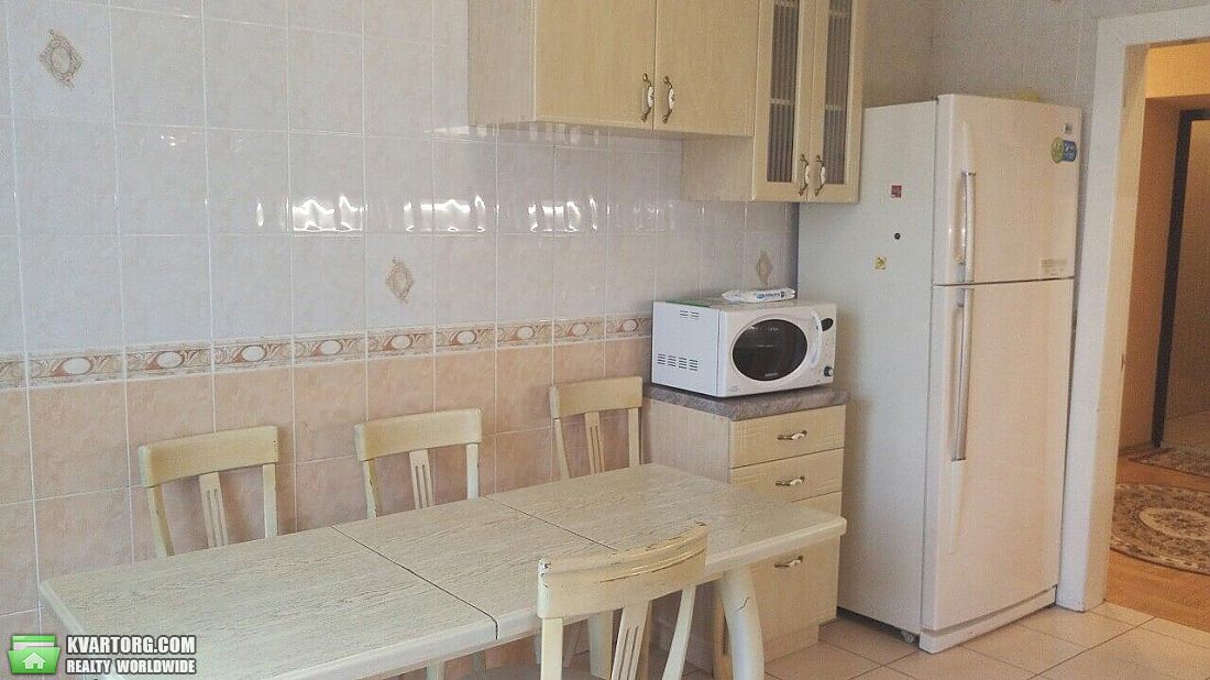 Rent out 4-room apartment. Киев,  Героев Сталинграда пр — photo 8
