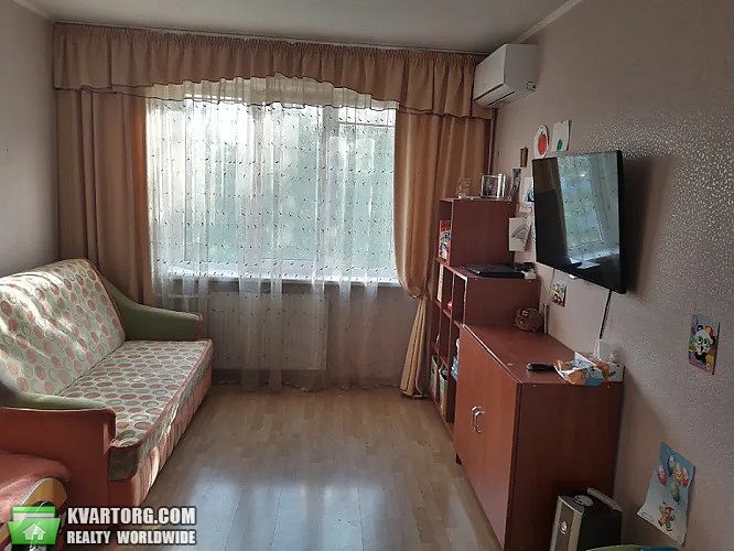 Sell 2-room apartment. Киев,  Курбаса — photo 1
