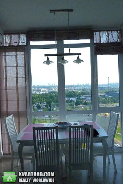 Rent out 2-room apartment. Киев, Героев Сталинграда пр — photo 3