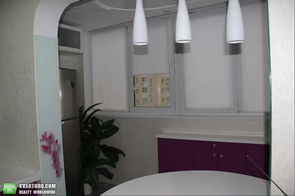 Sell 3-room apartment. Киев,  Урловская — photo 9