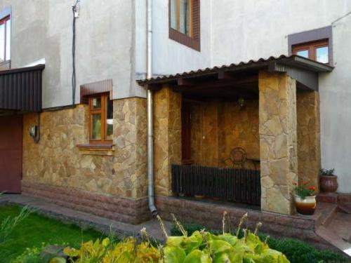 продам дом. Ровно,  30 років Перемоги - фото 2