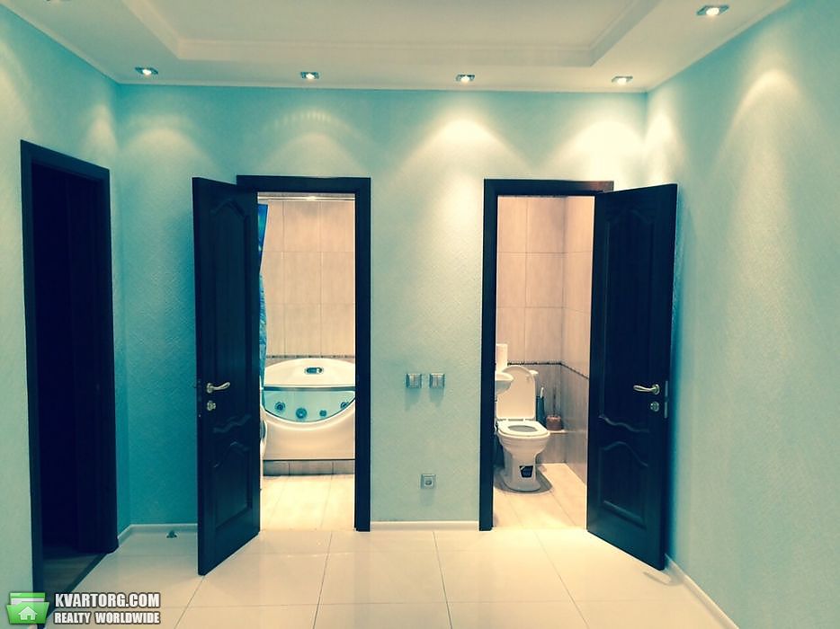 Rent out 2-room apartment. Киев,  Днепровская наб — photo 5