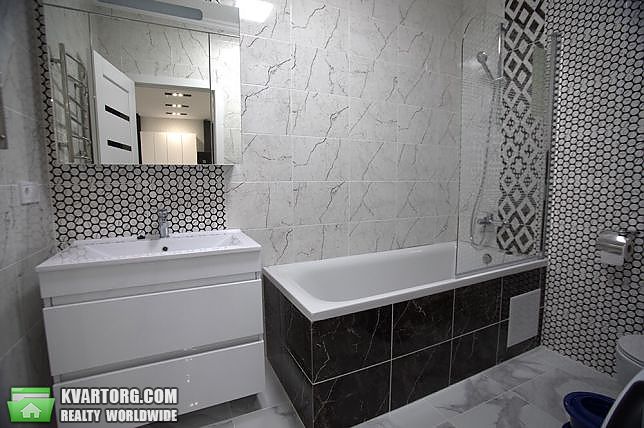 Rent out 2-room apartment. Киев,  Липковского — photo 7
