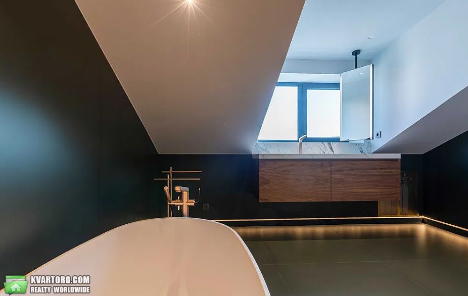 Sell 5-room apartment. Киев, Богомольца — photo 8