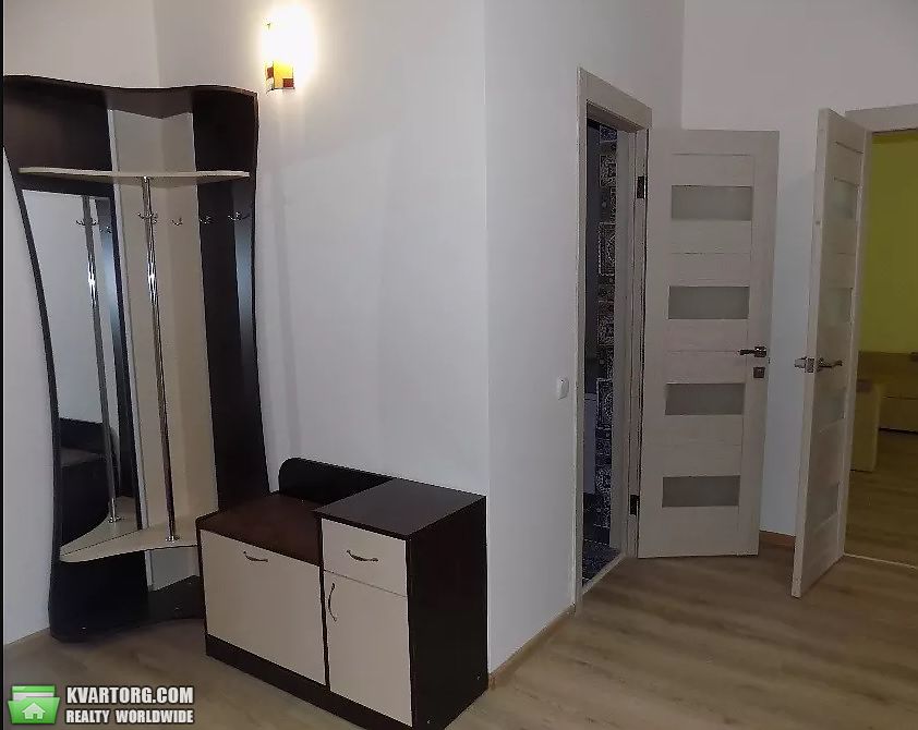 Rent out 2-room apartment. Киев, ЖК — photo 1