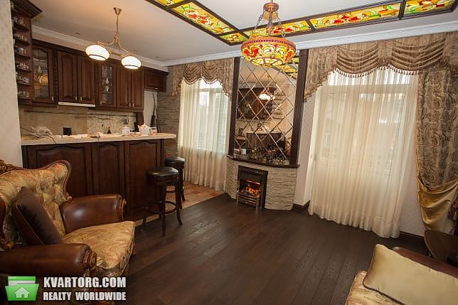 Rent out 2-room apartment. Киев,  Грушевского — photo 1