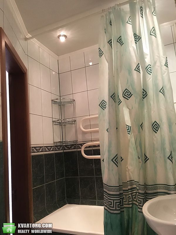 Sell 2-room apartment. Киев,  Огородная — photo 8