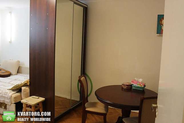 Rent out 1-room apartment. Киев,  Уссурийский пер — photo 1