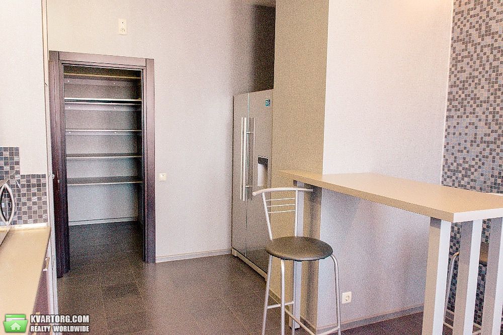 Sell 2-room apartment. Киев,  Щорса — photo 2