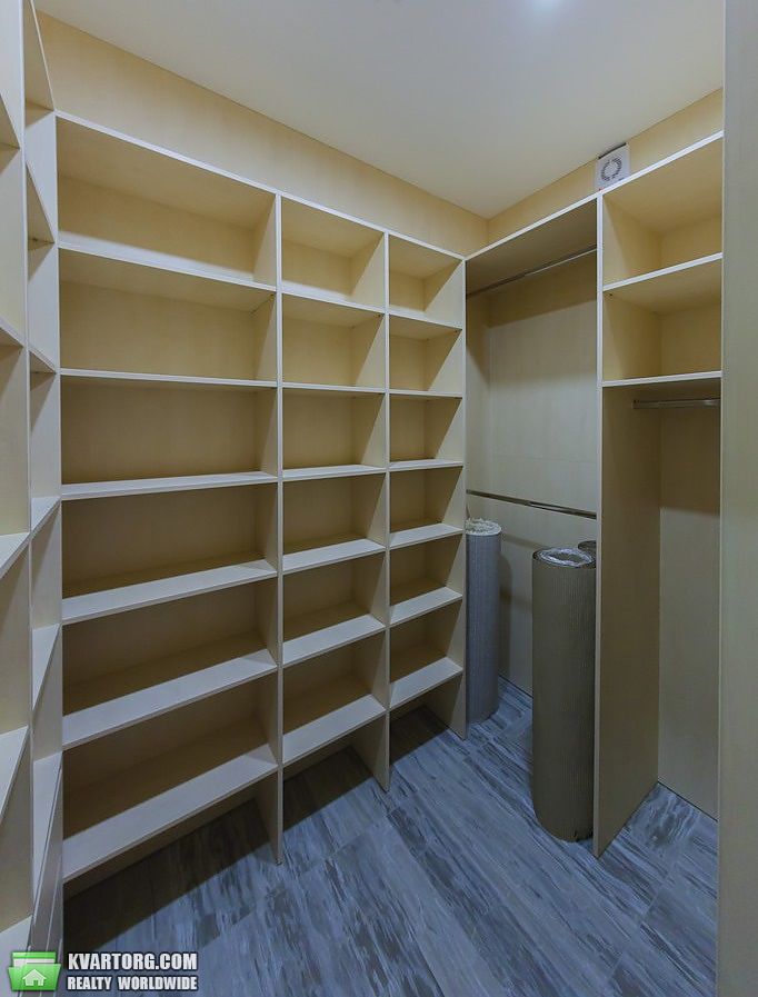 Sell 4-room apartment. Киев,  Драгомирова — photo 8