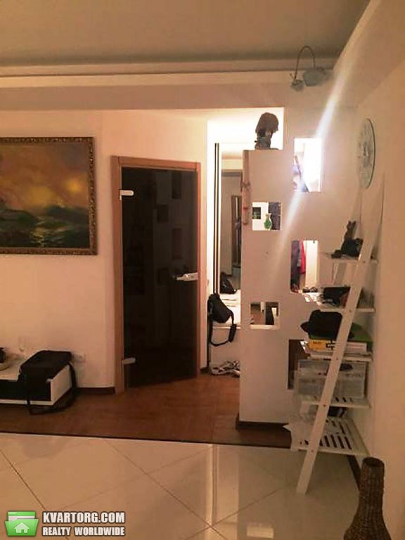 Rent out 2-room apartment. Киев,  Боженко — photo 2
