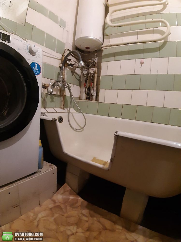 Rent out 2-room apartment. Киев,  Русановский бул — photo 9
