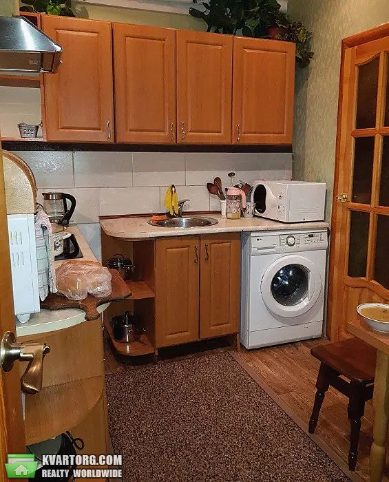 Sell 3-room apartment. Киев,  Депутатская — photo 1