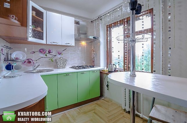 Rent out 3-room apartment. Киев,  Жмеринская — photo 5