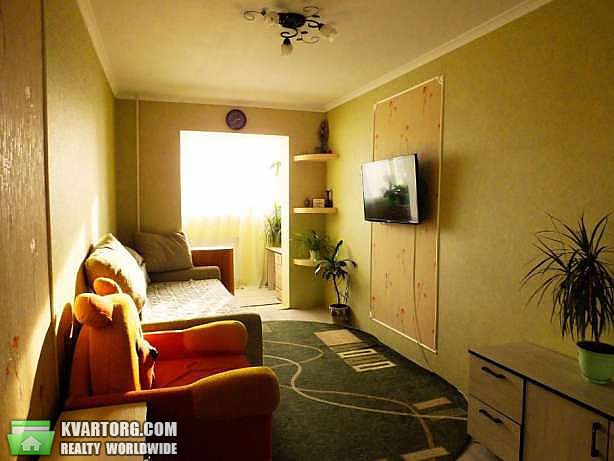 Sell 3-room apartment. Киев,  Симиренко — photo 1
