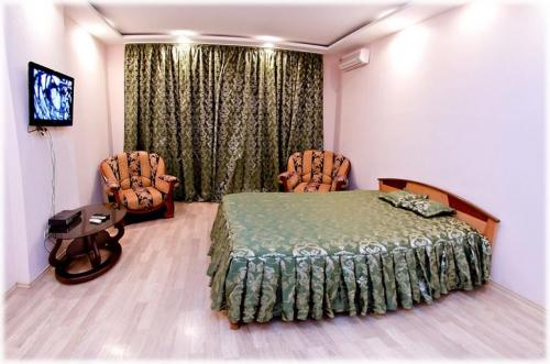 Rent out 2-room apartment. Харьков, Блюхера — photo 1