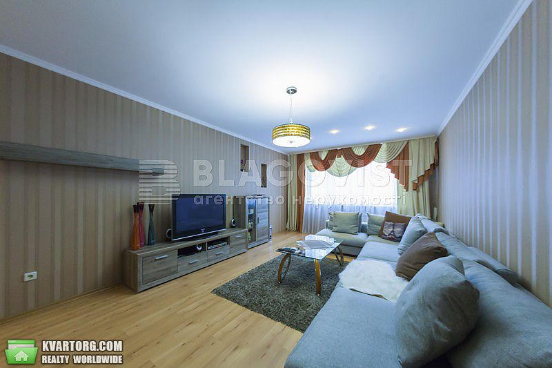 Sell 3-room apartment. Киев,  40-летия Октября просп — photo 2