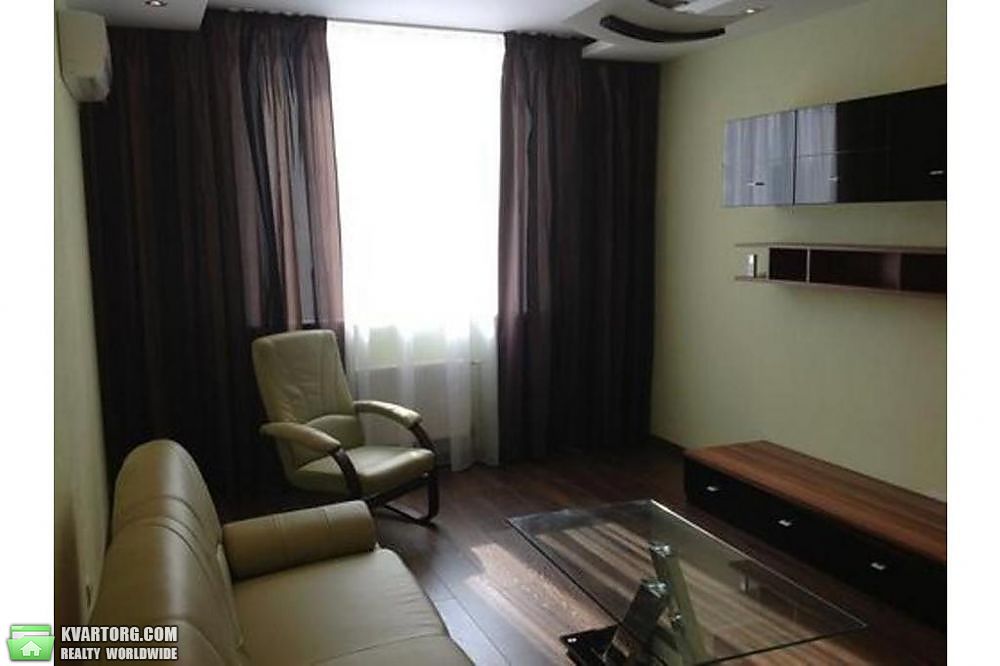 Rent out 2-room apartment. Киев,  Чавдар — photo 3