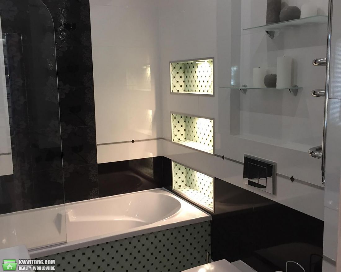 Rent out 2-room apartment. Киев,  Вышгородская — photo 8