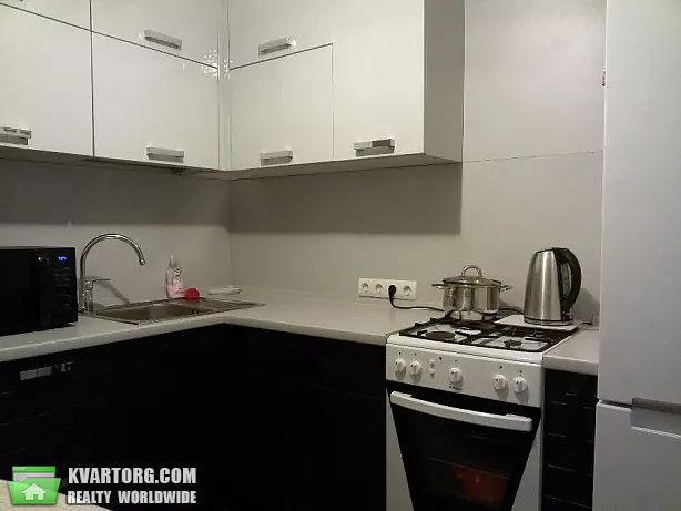 Rent out 1-room apartment. Киев,  Лукьяновская — photo 2