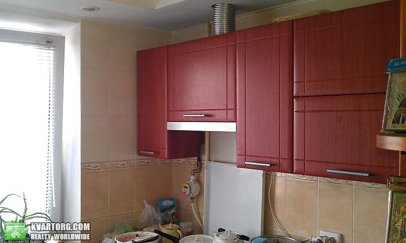 Sell 3-room apartment. Киев,  Героев Днепра — photo 1