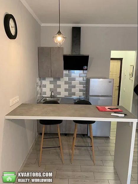 Rent out 1-room apartment. Киев,  Ясиноватский пер — photo 4