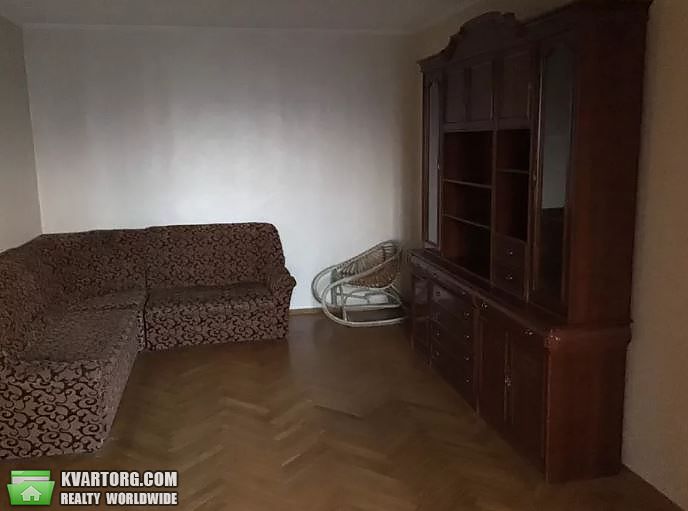 Rent out 2-room apartment. Киев,  Богатырская — photo 5