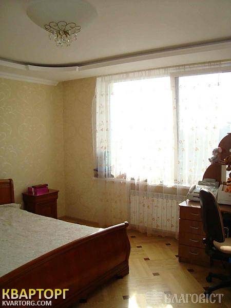 Sell 2-room apartment. Киев,  40-летия Октября просп — photo 5