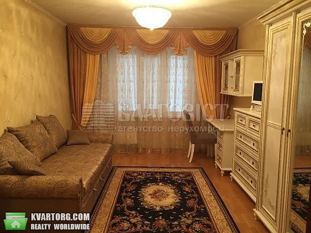 Rent out 2-room apartment. Киев,  Бажана — photo 3