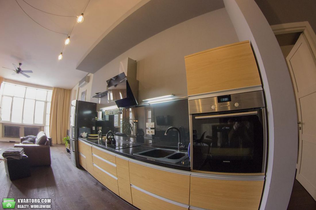 Rent out 3-room apartment. Киев,  Дмитриевская — photo 2